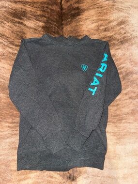 Ariat women’s Charcoal Crewneck Sweatshirt with Teal Logo